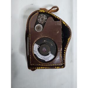 1930s Vintage Bell and Howell Filmo Sportster Double Run Eight 8mm Movie Camera